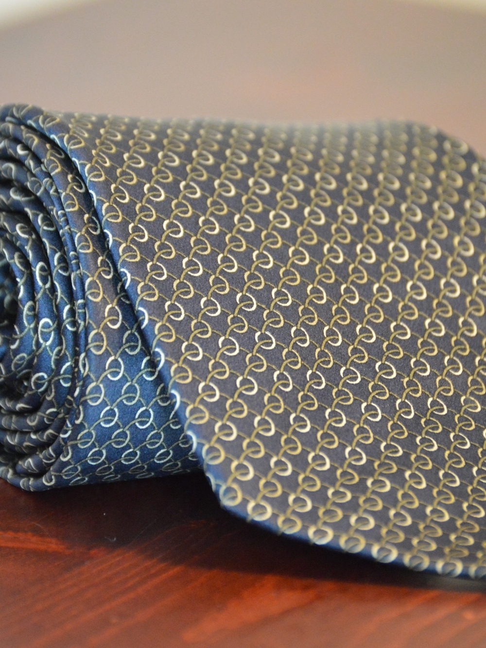 Zylos Gold Silk Tie